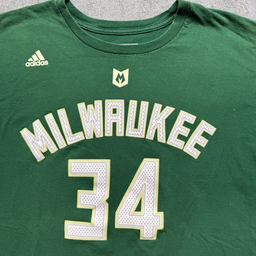 Green Adidas Giannis Antetokounmpo Jersey T-Shirt Milwaukee Bucks Adidas Men's L